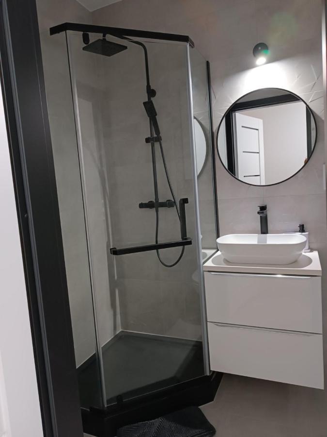 Apartamenty Wiktoryn 6A Варшава Екстериор снимка
